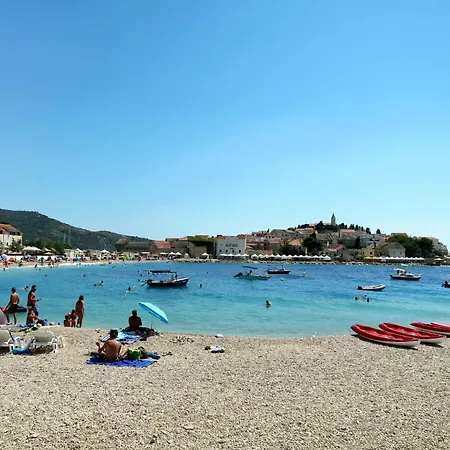 Rube 3 Fuer 4 Personen By Interhome * Primošten